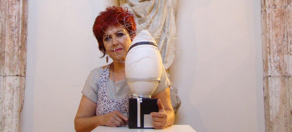 María en su exposición en el Monasterio de San Juan en Burgos